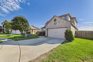 3202 Explorer Dr, Texas City, TX 77591 - Photo 3