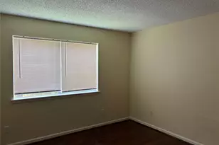 11427 Mulholland Dr, Houston, TX 77477 - Photo 31
