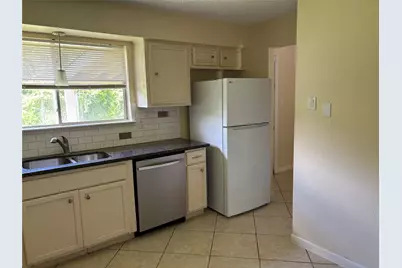 11427 Mulholland Drive, Houston, TX 77477 - Photo 17