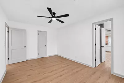 5619 Warm Springs Road, Houston, TX 77035 - Photo 19
