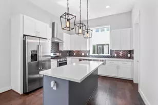 1114 W 15th 1/2 St, Houston, TX 77008 - Photo 23