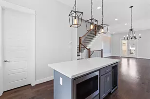 1114 W 15th 1/2 St, Houston, TX 77008 - Photo 29