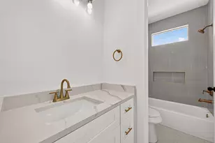 7719 Bowen St, Houston, TX 77051 - Photo 29