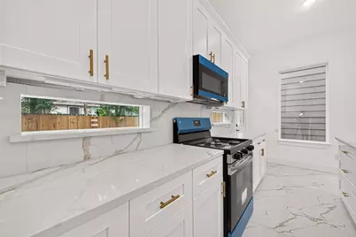 7719 Bowen Street, Houston, TX 77051 - Photo 17