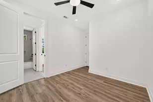 7719 Bowen St, Houston, TX 77051 - Photo 33