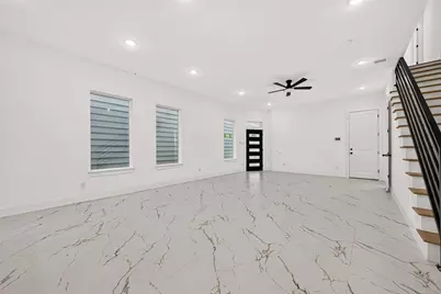 7719 Bowen Street, Houston, TX 77051 - Photo 9