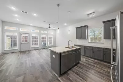 7242 Saint Augustine Street #B, Houston, TX 77021 - Photo 5