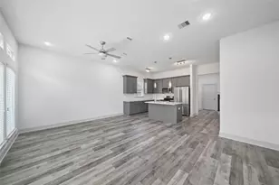 7242 St Augustine St, Houston, TX 77021 - Photo 9