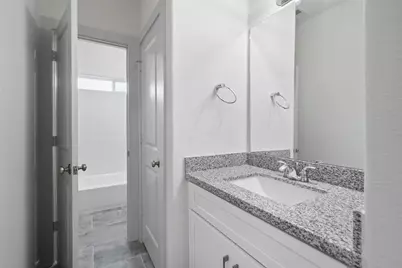 7242 Saint Augustine Street #B, Houston, TX 77021 - Photo 13