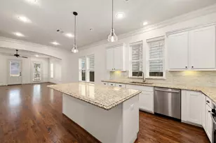 8720 Kempwood Dr, Houston, TX 77080 - Photo 11