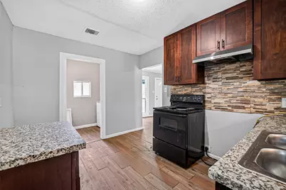 4118 Sunflower Street, Houston, TX 77051 - Photo 9
