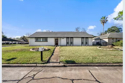 16930 Stardale Lane, Friendswood, TX 77546 - Photo 11