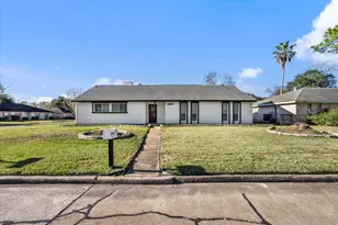 16930 Stardale Ln, Friendswood, TX 77546 - Photo 11