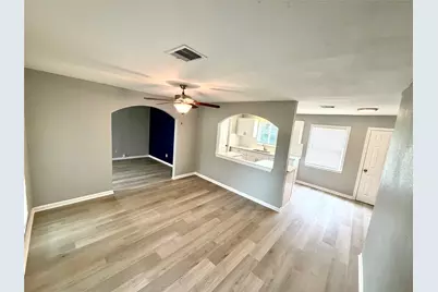 5715 Lakefield Drive, Houston, TX 77033 - Photo 3