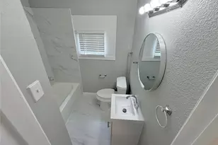 5715 Lakefield Dr, Houston, TX 77033 - Photo 11