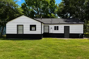 5715 Lakefield Dr, Houston, TX 77033 - Photo 3