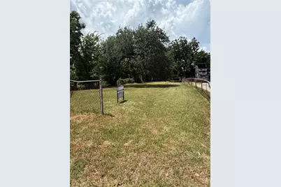 2107 Maryland Street, Baytown, TX 77520 - Photo 1