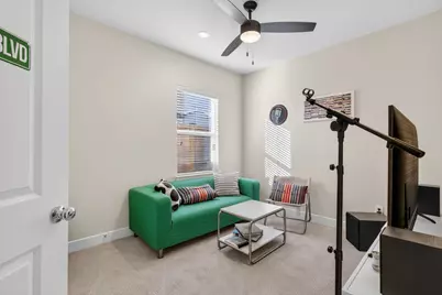 2317 Warhol Way, Houston, TX 77091 - Photo 7