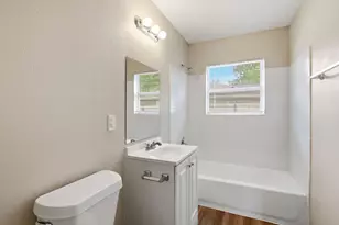 9242 Forest View St, Houston, TX 77078 - Photo 29