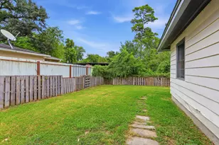 9242 Forest View St, Houston, TX 77078 - Photo 31