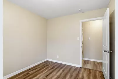 9242 Forest View Street, Houston, TX 77078 - Photo 27