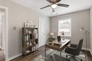 9242 Forest View St, Houston, TX 77078 - Photo 7