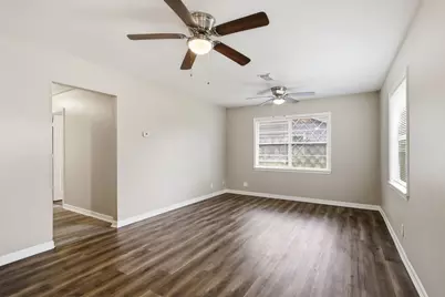 9242 Forest View Street, Houston, TX 77078 - Photo 19