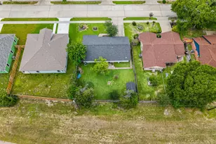 2313 Cedar St, Pearland, TX 77581 - Photo 9