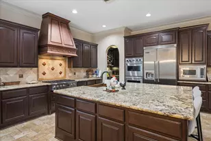 22 N Player Manor Cir, The Woodlands, TX 77382 - Photo 3