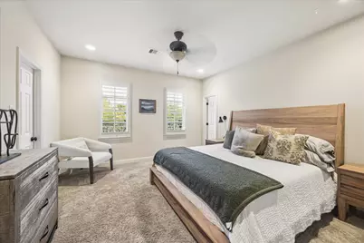 22 N Player Manor Circle, The Woodlands, TX 77382 - Photo 27