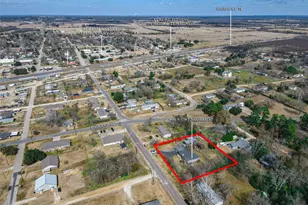 406 S Owensville St, Franklin, TX 77856 - Photo 39