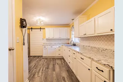 406 S Owensville Street, Franklin, TX 77856 - Photo 25