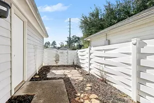 6107 Kings Oaks Ln, Humble, TX 77346 - Photo 25