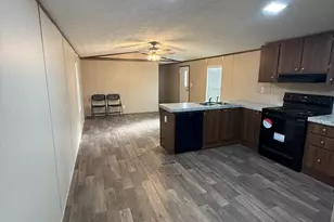 202 W Austin St, Brazoria, TX 77422 - Photo 5