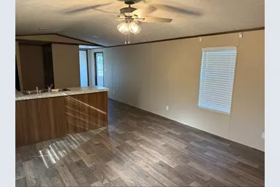 202 W Austin Street, Brazoria, TX 77422 - Photo 3