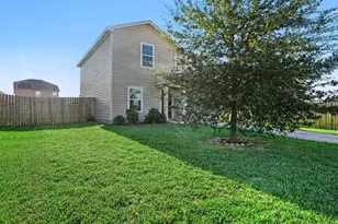 6026 Coral Cv Rd, Baytown, TX 77523 - Photo 3