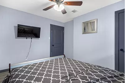 11103 Greenwillow Street, Houston, TX 77035 - Photo 15