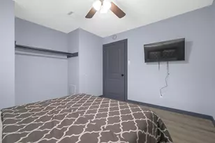 11103 Greenwillow St, Houston, TX 77035 - Photo 15