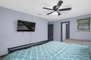 11103 Greenwillow St, Houston, TX 77035 - Photo 17