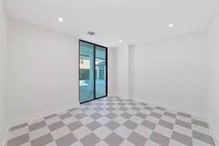 9414 Endicott Ln, Houston, TX 77096 - Photo 39