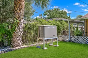 104 Bonita Ave, Galveston, TX 77550 - Photo 7