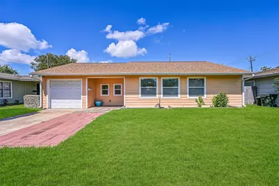104 Bonita Avenue, Galveston, TX 77550 - Photo 1