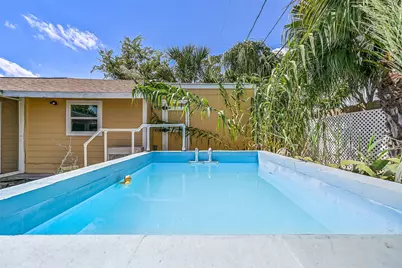 104 Bonita Avenue, Galveston, TX 77550 - Photo 5