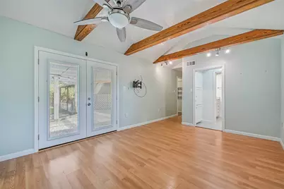 104 Bonita Avenue, Galveston, TX 77550 - Photo 21