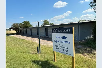 1627 W Fm-351 #4, Beeville, TX 78102 - Photo 1