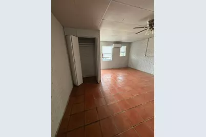 1627 W Fm-351 #3, Beeville, TX 78102 - Photo 7