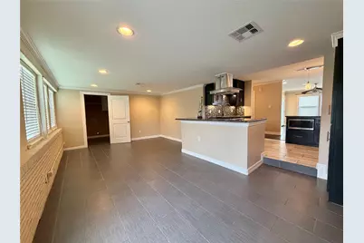 1932 N Avenue H, Freeport, TX 77541 - Photo 9