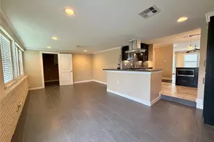 1932 N Avenue H, Freeport, TX 77541 - Photo 9