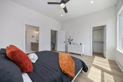 1935 Knoll Square Drive, Houston, TX 77080 - Photo 13