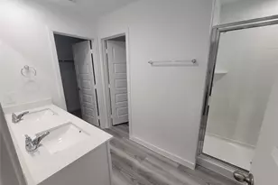 2819 Milton Ldg Ln, Houston, TX 77051 - Photo 13